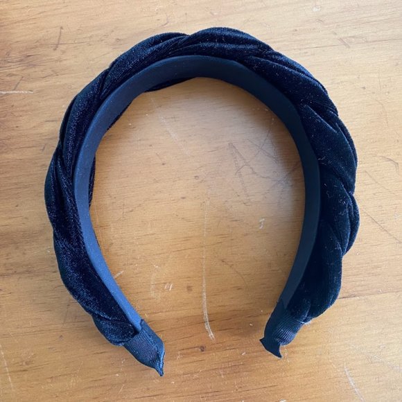 NWOT! Black & Mustard Yellow Twisted Velvet Headbands (SET OF 2!) - Picture 5 of 10